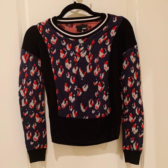 Aritzia Wilfred Free Sweater